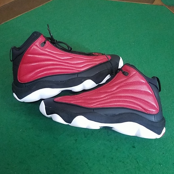 Nike Jumpman Pro Strong Sz 10.5 Used Gym Red Bball